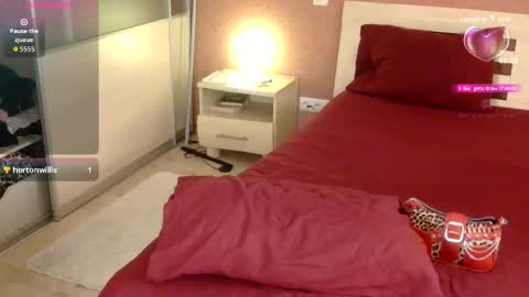 Snapshot of cassie_pinkk chatting on September 19, 2025, 4:29 pm Cassie online show from September 19, 2025, 4:29 pm