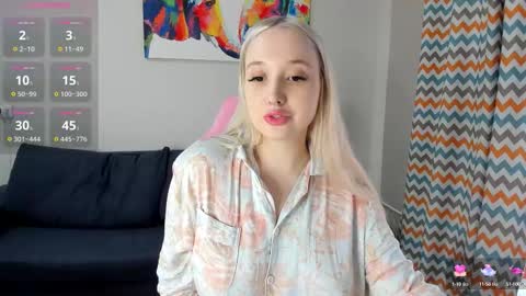 Snapshot of cassie_rosss chatting on September 14, 2025, 9:52 am Cassie Rosss online show from September 14, 2025, 9:52 am