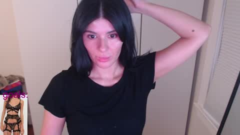 cassiealvarez online show from October 1, 2025, 3:56 am