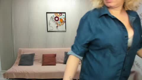 CassieJonas online show from April 1, 2026, 3:18 am