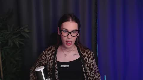 Cassie online show from March 13, 2026, 3:29 pm