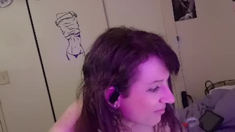 Cassiemichelle online show from April 6, 2026, 4:46 am