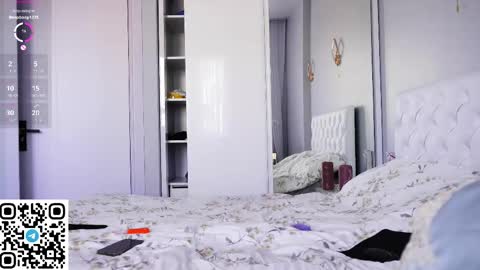 Snapshot of cassiemur_ chatting on June 5, 2026, 7:47 am Cassie online show from June 5, 2026, 7:47 am