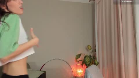  cassandra  online show from December 4, 2024, 7:45 pm