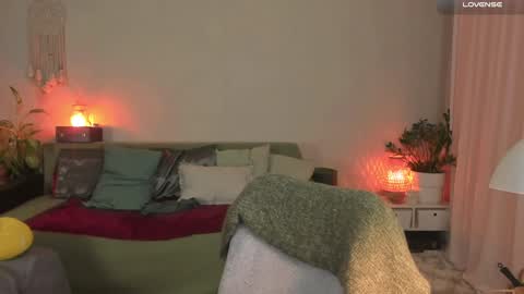  cassandra  online show from January 23, 2025, 4:48 pm