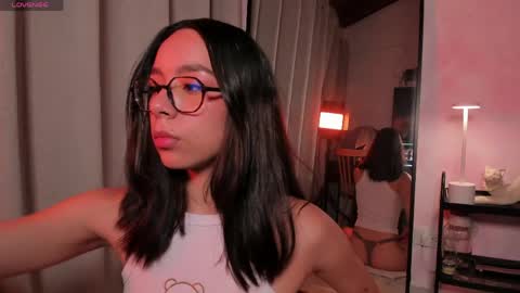 Loren online show from May 19, 2026, 2:07 am