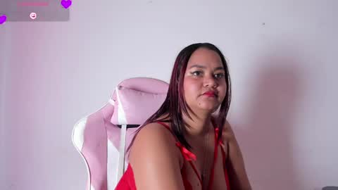 Snapshot of cata_bloom chatting on May 5, 2026, 9:23 pm cata bloom online show from May 5, 2026, 9:23 pm