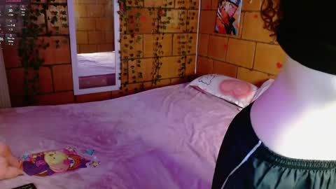 Snapshot of cata_snow chatting on May 7, 2026, 10:48 pm Cata Snow online show from May 7, 2026, 10:48 pm