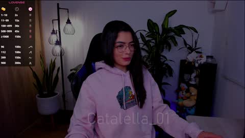 MACARENA online show from December 7, 2024, 1:47 am