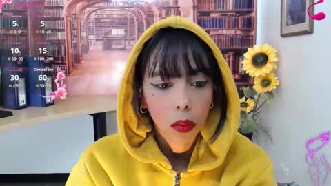 Queen Catalella online show from October 19, 2025, 3:07 am