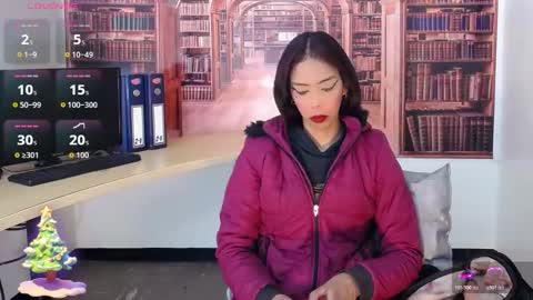 Queen Catalella online show from December 2, 2025, 3:23 am