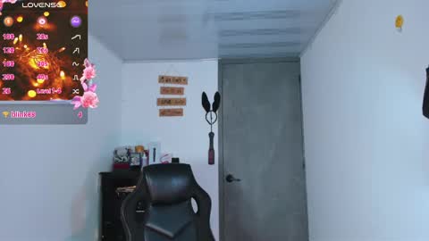Snapshot of cataleya_0_0_ chatting on March 12, 2025, 1:47 am Flor....... online show from March 12, 2025, 1:47 am