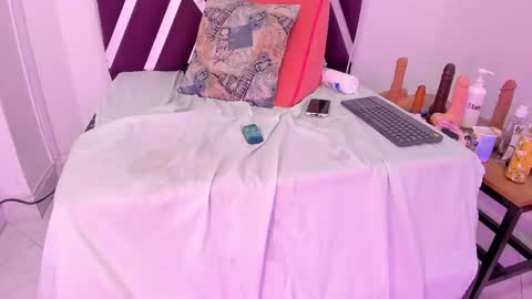 Snapshot of cataleya_bianchi chatting on April 24, 2026, 5:43 am Cataleya online show from April 24, 2026, 5:43 am