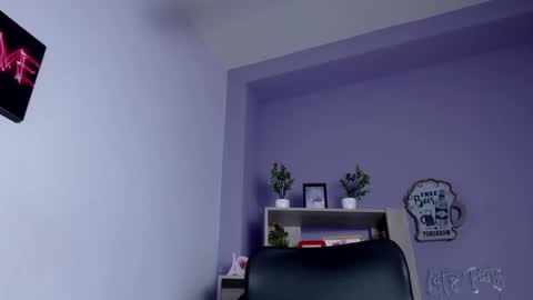 Snapshot of cataleya_brunethe chatting on February 15, 2025, 6:23 pm cataleya_brunethe online show from February 15, 2025, 6:23 pm