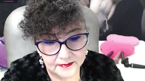 Snapshot of cataleya_mom_ chatting on March 2, 2025, 11:53 pm cataleya  online show from March 2, 2025, 11:53 pm