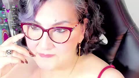 Snapshot of cataleya_mom_ chatting on September 18, 2025, 3:30 am cataleya  online show from September 18, 2025, 3:30 am