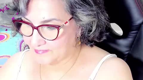 Snapshot of cataleya_mom_ chatting on September 24, 2025, 3:54 am cataleya  online show from September 24, 2025, 3:54 am