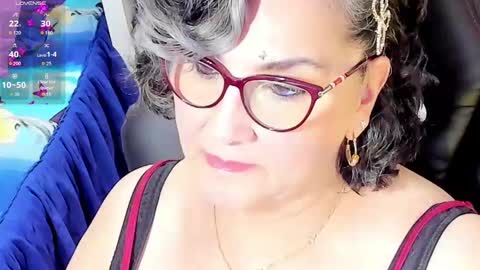 Snapshot of cataleya_mom_ chatting on October 6, 2025, 3:37 am cataleya  online show from October 6, 2025, 3:37 am
