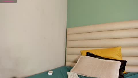 cataleya smith20 online show from January 22, 2025, 1:42 am