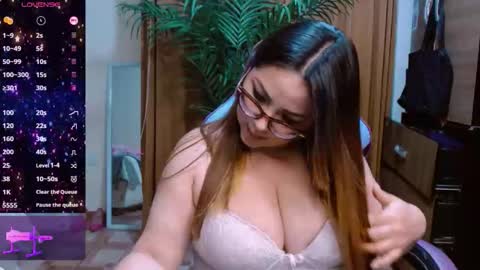 Snapshot of catalina3772516 chatting on May 26, 2026, 9:33 pm catalina3772516 online show from May 26, 2026, 9:33 pm
