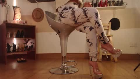 Catalina bruce2 online show from October 8, 2025, 1:14 am