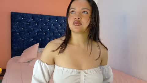 Snapshot of catalinaa_01 chatting on June 18, 2026, 11:14 am Catalina online show from June 18, 2026, 11:14 am