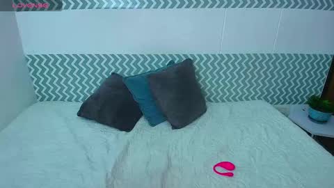 Snapshot of catalinahenao chatting on October 7, 2025, 3:25 am cata online show from October 7, 2025, 3:25 am