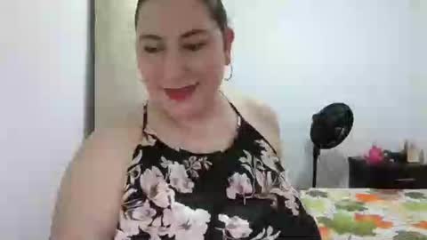Snapshot of catalinamarpi45 chatting on February 21, 2026, 3:35 pm cataleya online show from February 21, 2026, 3:35 pm