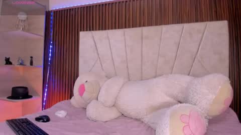 Snapshot of catalleya_f chatting on May 14, 2026, 7:53 pm catalleya_f online show from May 14, 2026, 7:53 pm