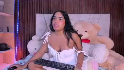 Snapshot of catalleya_f chatting on June 11, 2026, 8:07 pm catalleya_f online show from June 11, 2026, 8:07 pm