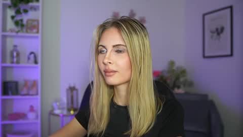 catecrago  online show from February 25, 2025, 5:47 pm