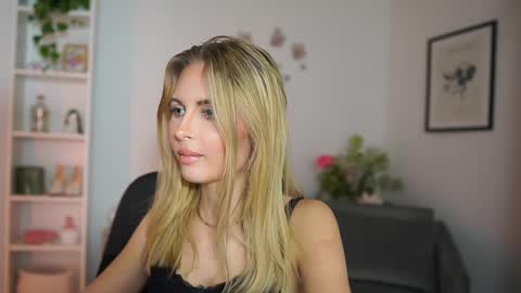 catecrago  online show from February 27, 2025, 5:58 pm