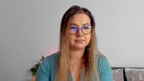 Kat online show from February 10, 2025, 10:20 am