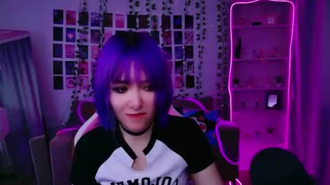 Snapshot of catharinejones chatting on June 22, 2026, 8:22 am KettieHi My name is Katie I love drawing and I can play the guitar. And love dancing online show from June 22, 2026, 8:22 am