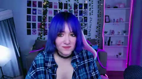Snapshot of catharinejones chatting on June 27, 2026, 6:07 am KettieHi My name is Katie I love drawing and I can play the guitar. And love dancing online show from June 27, 2026, 6:07 am