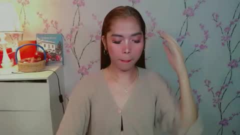 catherine_365 online show from November 14, 2025, 10:18 pm