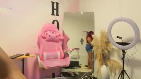  Catherine  online show from September 18, 2025, 11:23 am