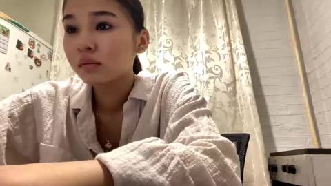 catherinepirs online show from May 4, 2026, 2:46 pm