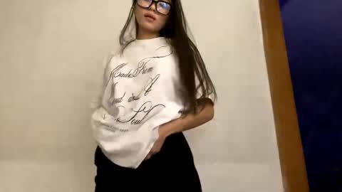 catherinepirs online show from May 15, 2026, 6:37 pm