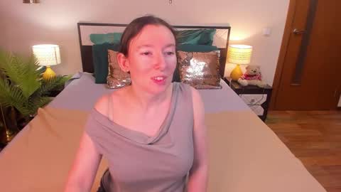 Catrin online show from March 17, 2026, 2:05 am