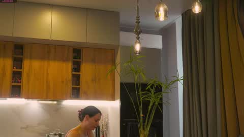 catolinanight online show from November 9, 2025, 6:12 am