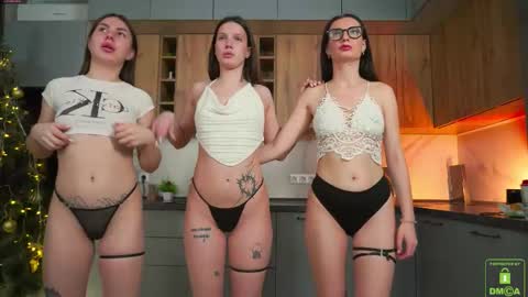 catolinanight online show from December 17, 2025, 7:36 am