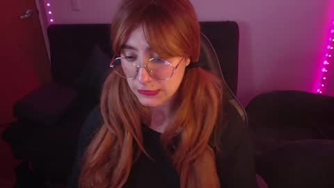 Snapshot of catsito chatting on September 30, 2025, 2:05 am im MIA -Independent Model MY OF is catsito3 online show from September 30, 2025, 2:05 am
