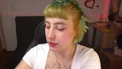 Snapshot of catsito chatting on July 14, 2026, 2:05 am im MIA -Independent Model MY OF is catsito3 online show from July 14, 2026, 2:05 am