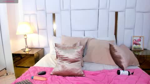 cattaleya_get online show from March 1, 2025, 4:00 pm