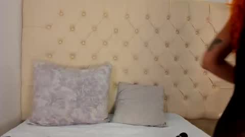 cattaleya_get online show from May 6, 2026, 12:21 pm