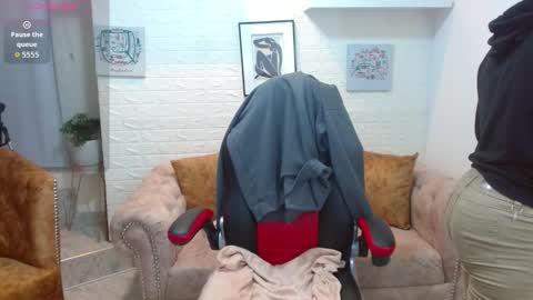  Catta  online show from October 13, 2025, 12:27 pm