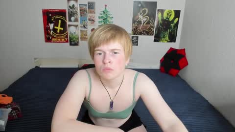 cattie_w_ online show from April 2, 2026, 1:14 am