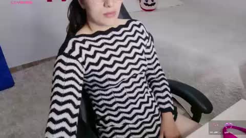 Snapshot of cattleyaangel chatting on June 20, 2026, 4:21 pm Cattleya online show from June 20, 2026, 4:21 pm