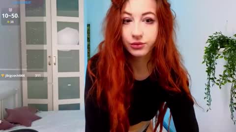 Snapshot of caty_cuddly chatting on February 19, 2025, 5:38 am caty_cuddly online show from February 19, 2025, 5:38 am